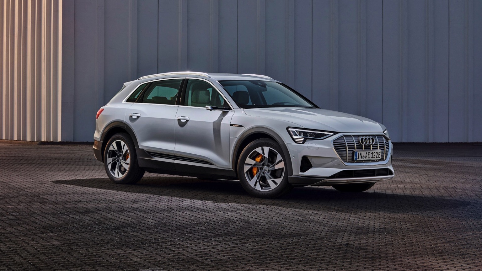 Audi e-tron 50 quattro 2021 elektrikli otomobil Audi e-tron 50 quattro 2021 elektrikli otomobil
