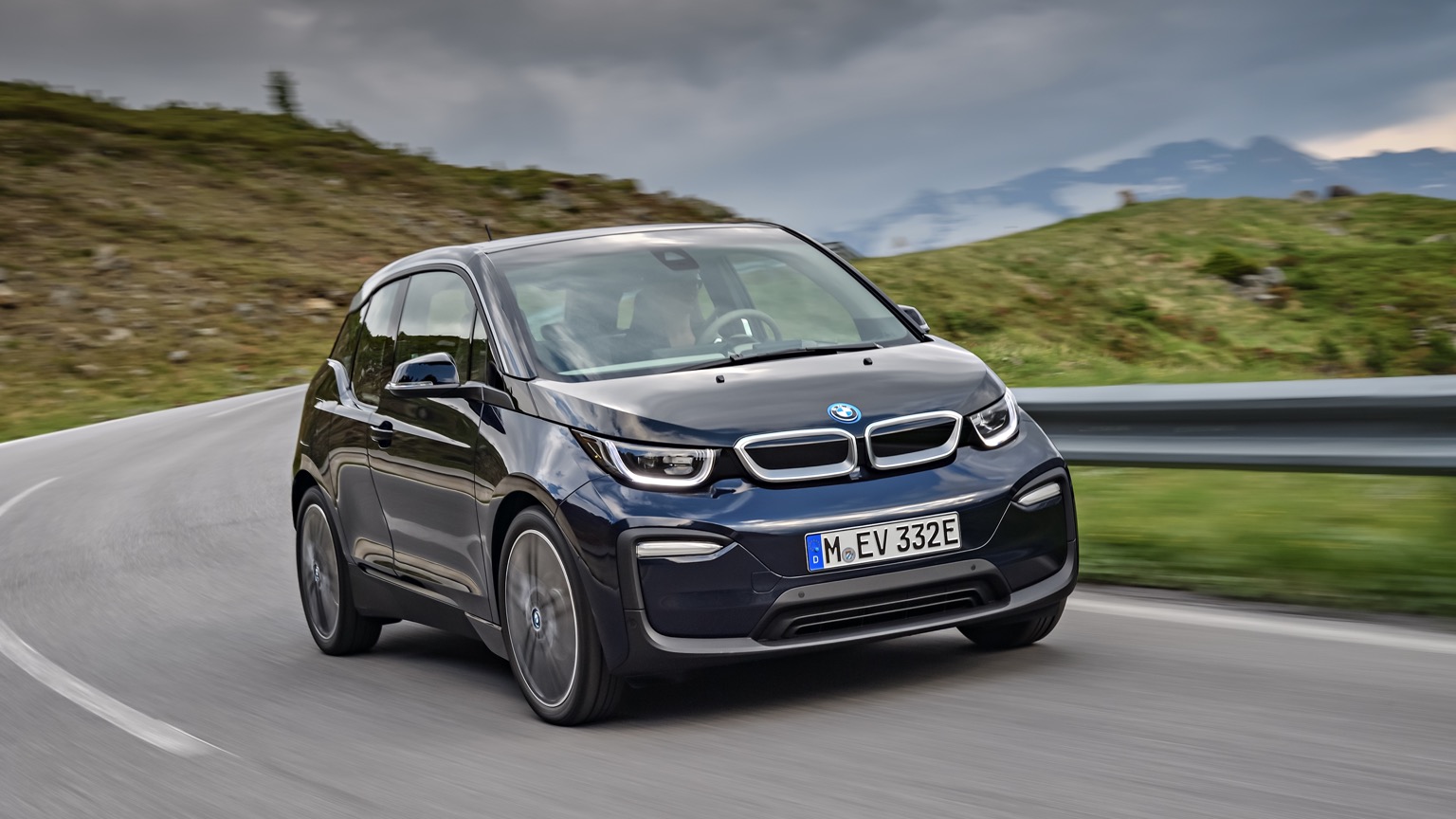 BMW i3 94 Ah 2017 elektrikli otomobil BMW i3 94 Ah 2017 elektrikli otomobil