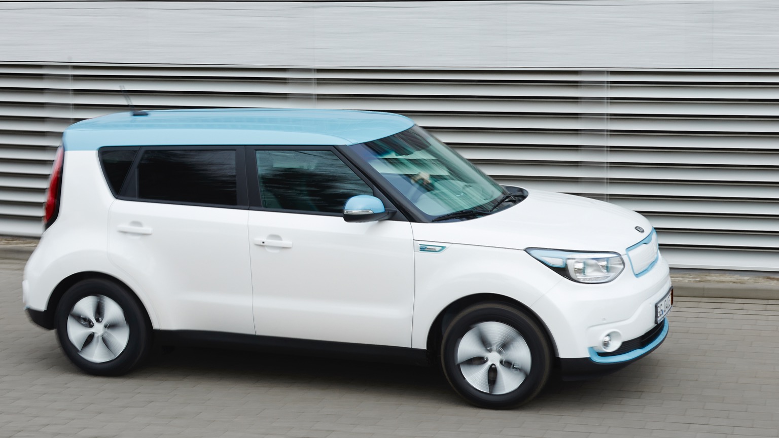 Kia Soul EV 2017 elektrikli otomobil Kia Soul EV 2017 elektrikli otomobil