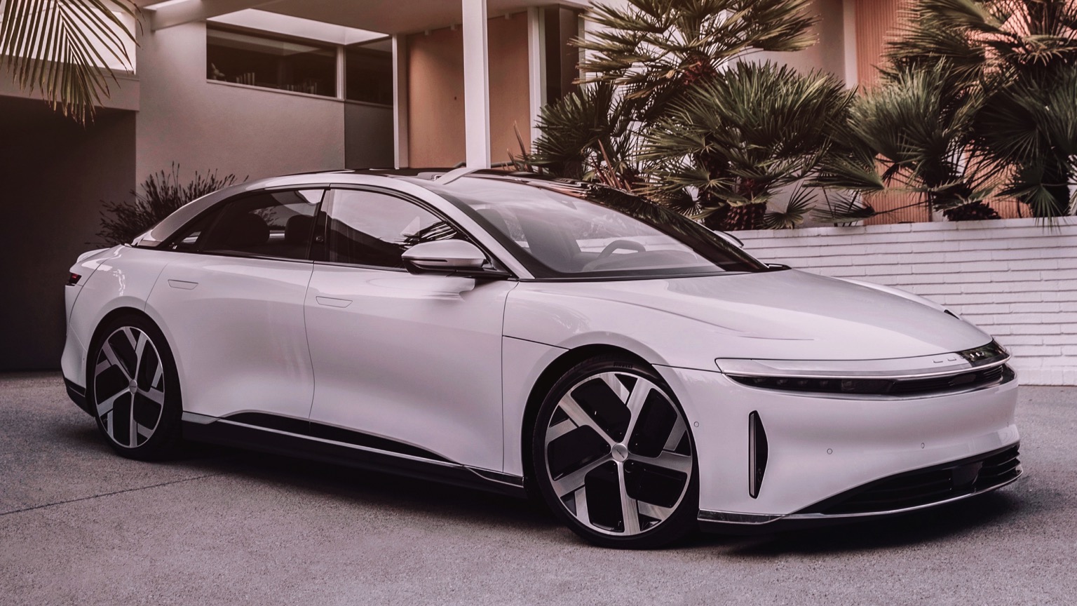 Lucid Air Touring (MY25)