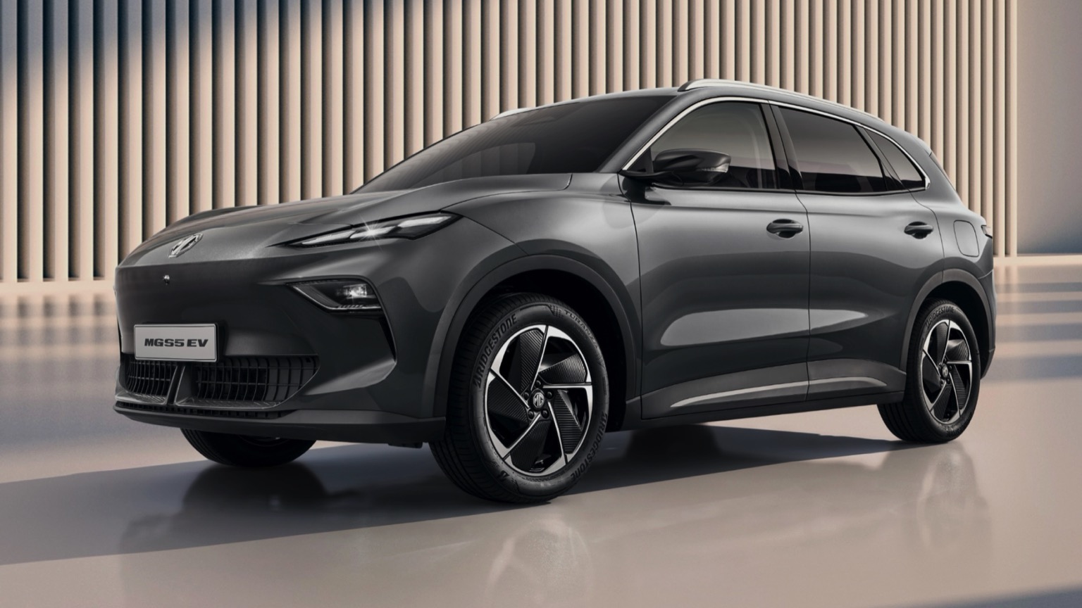 MG MGS5 EV 49 kWh 2025 elektrikli otomobil MG MGS5 EV 49 kWh 2025 elektrikli otomobil