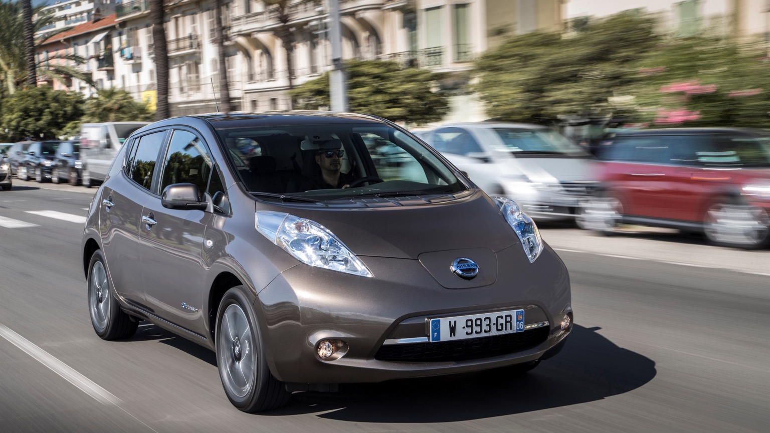 Nissan LEAF 24 kWh (MY11-13) 2011 elektrikli otomobil Nissan LEAF 24 kWh (MY11-13) 2011 elektrikli otomobil