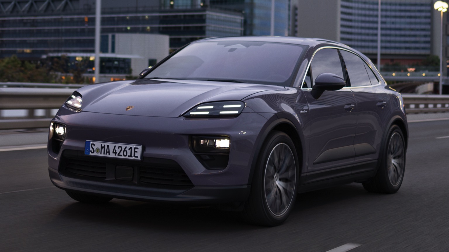 Porsche Macan 4 Electric (MY26) 2025 elektrikli otomobil