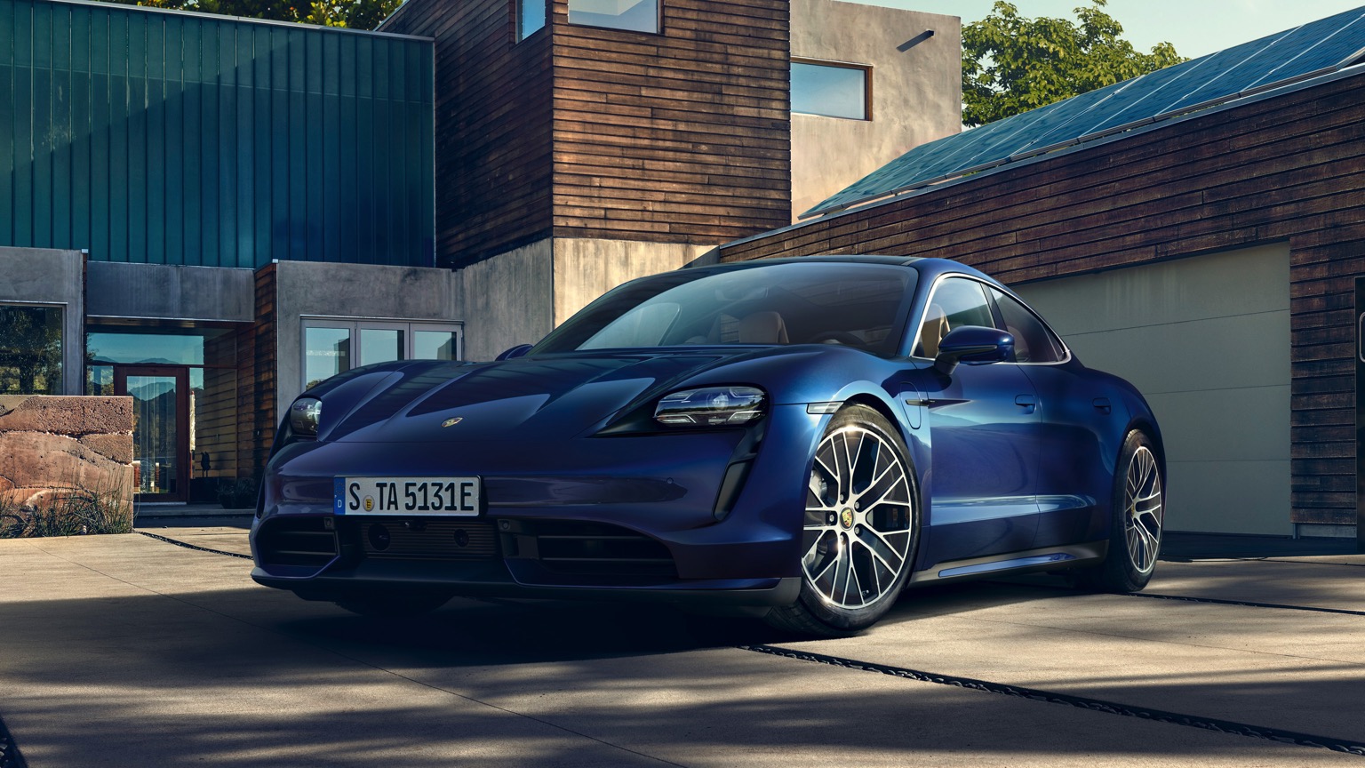 Porsche Taycan Turbo 2023 elektrikli otomobil Porsche Taycan Turbo 2023 elektrikli otomobil