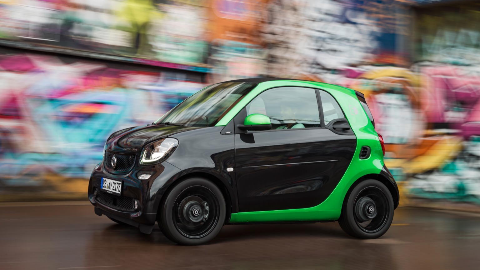 Smart EQ fortwo coupe 2018 elektrikli otomobil Smart EQ fortwo coupe 2018 elektrikli otomobil