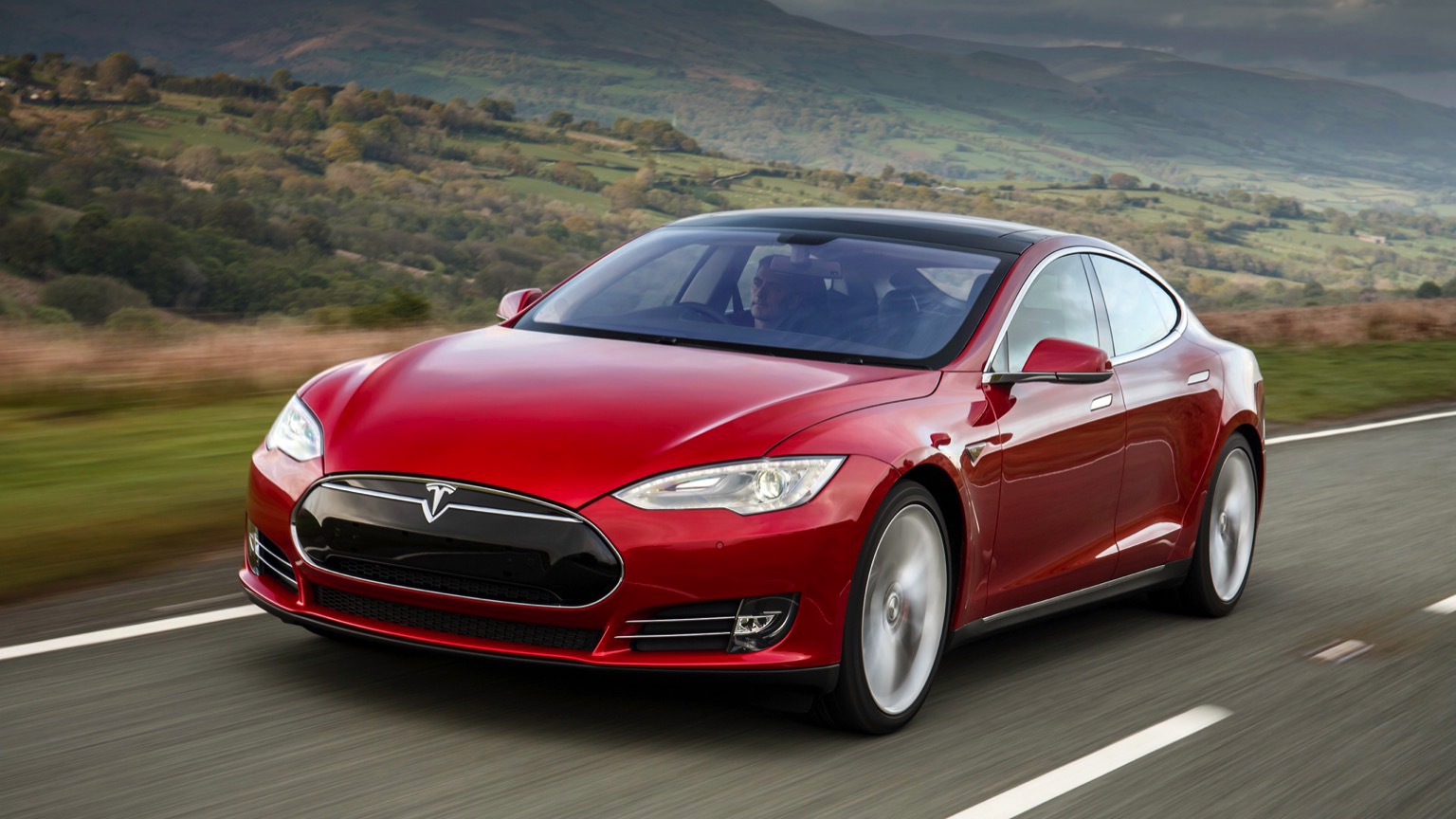 Tesla Model S 85D 2015 elektrikli otomobil Tesla Model S 85D 2015 elektrikli otomobil